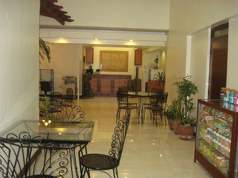El Rico Suite Makati By Reddoorz Manila Exterior photo